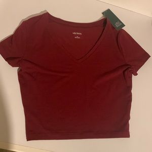 wild Fable red cropped V neck